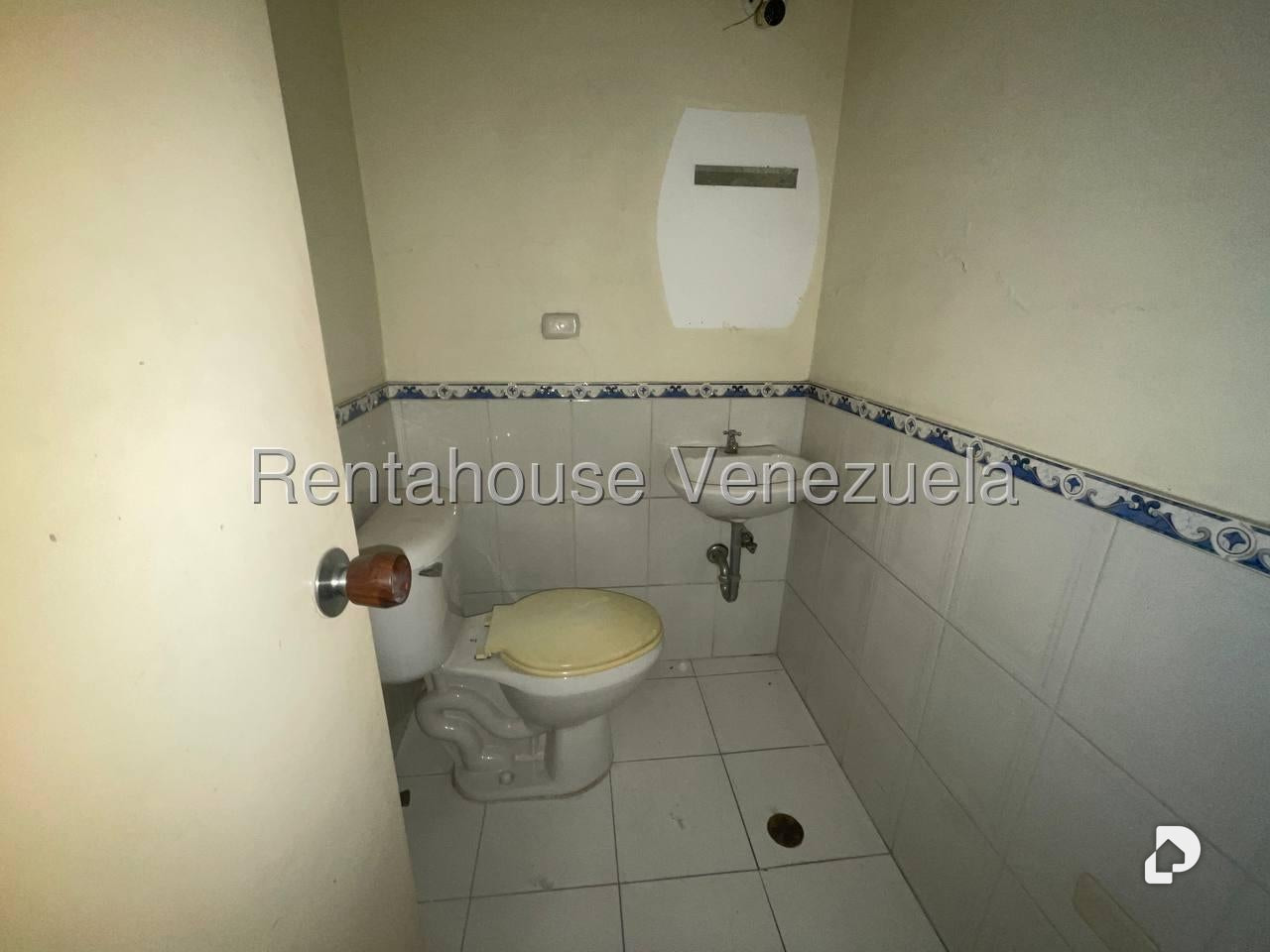 Oficina en El Rosal, Caracas – 14