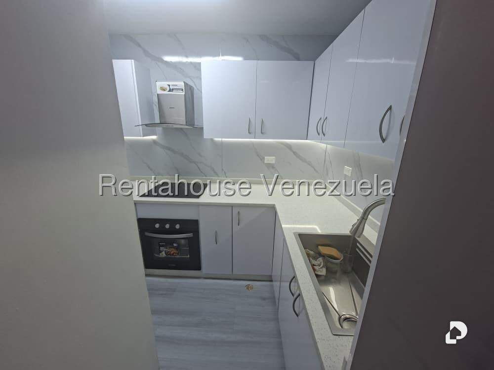 Apartamento en Terrazas del Ávila, Caracas – 11