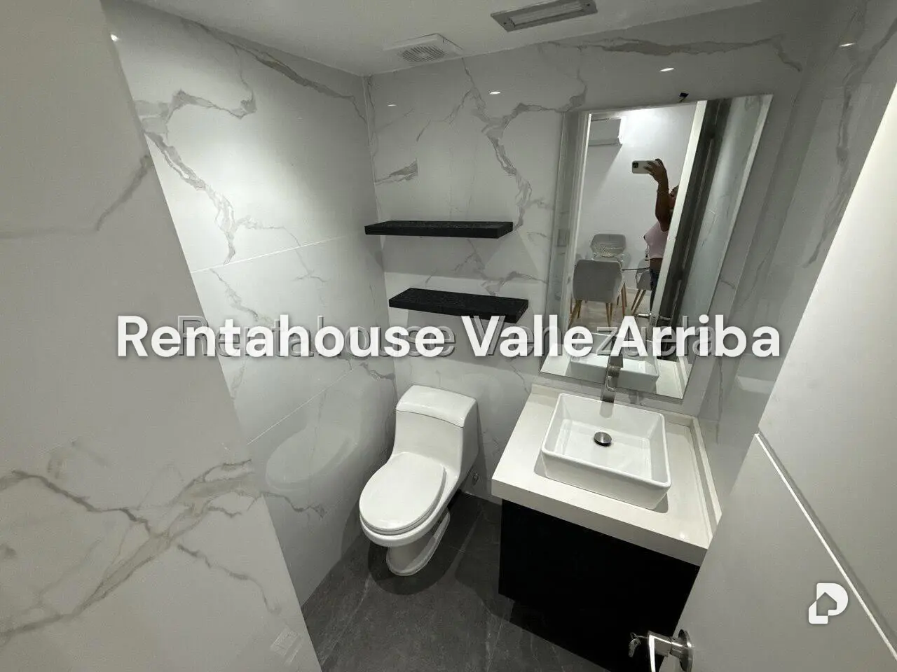 Apartamento en El Cigarral, Caracas – 24