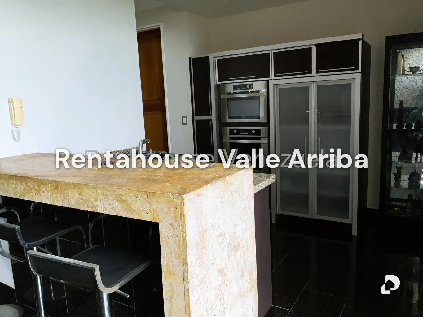 Casa en Los Naranjos (del Cafetal), Caracas – 24