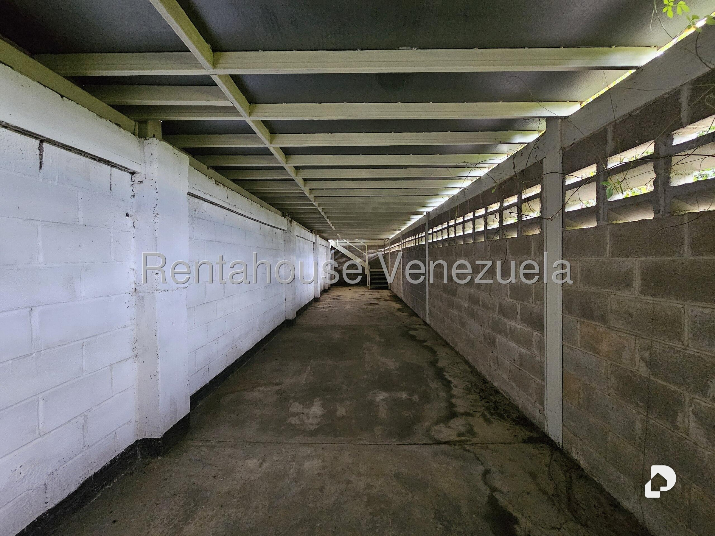 Galpón en El Placer, Caracas – 17