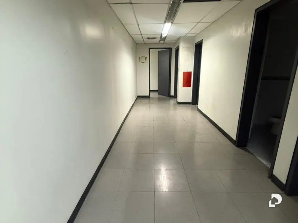 Local comercial en Horizonte, Caracas – 4