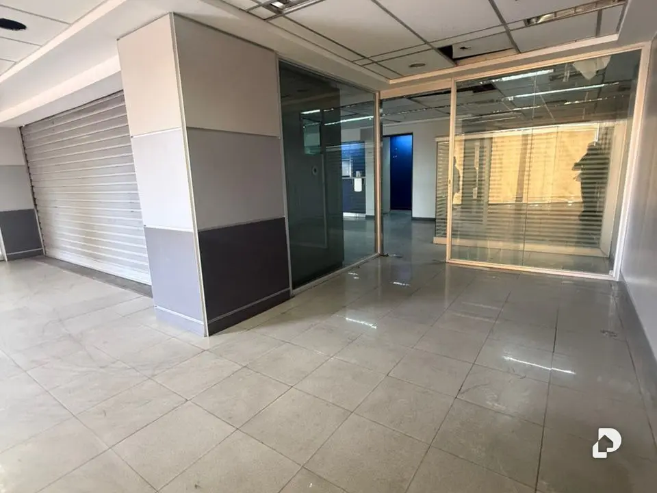 Local comercial en Horizonte, Caracas – 1