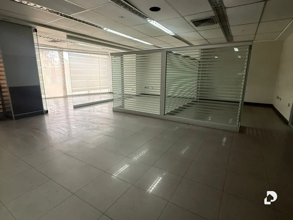 Local comercial en Horizonte, Caracas – 3