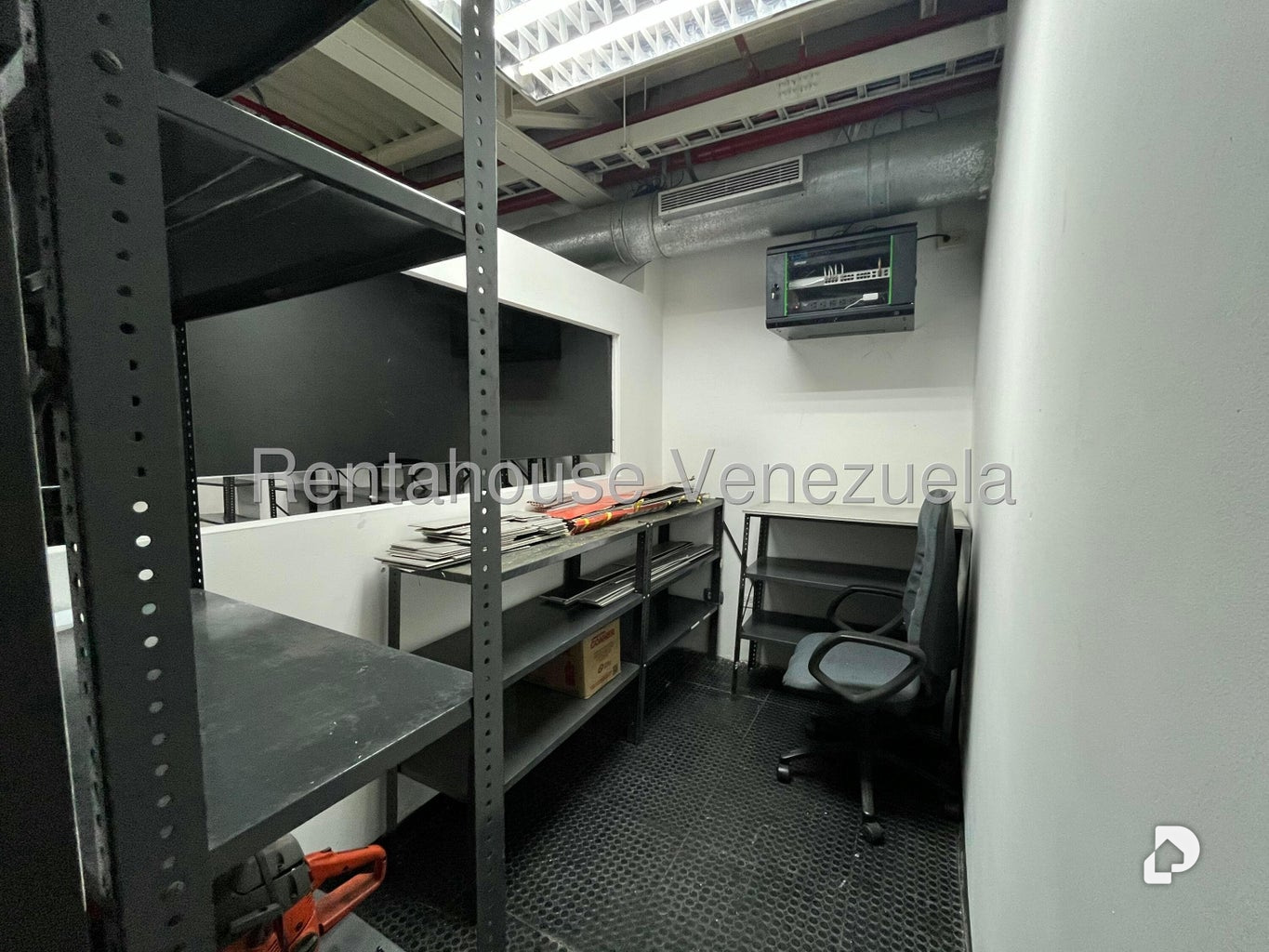 Office in La Campiña, Caracas – 16