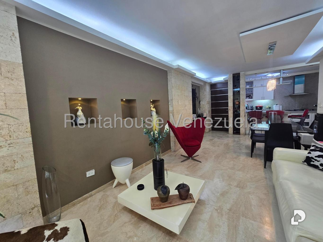 Apartamento en El Rosal, Caracas – 12