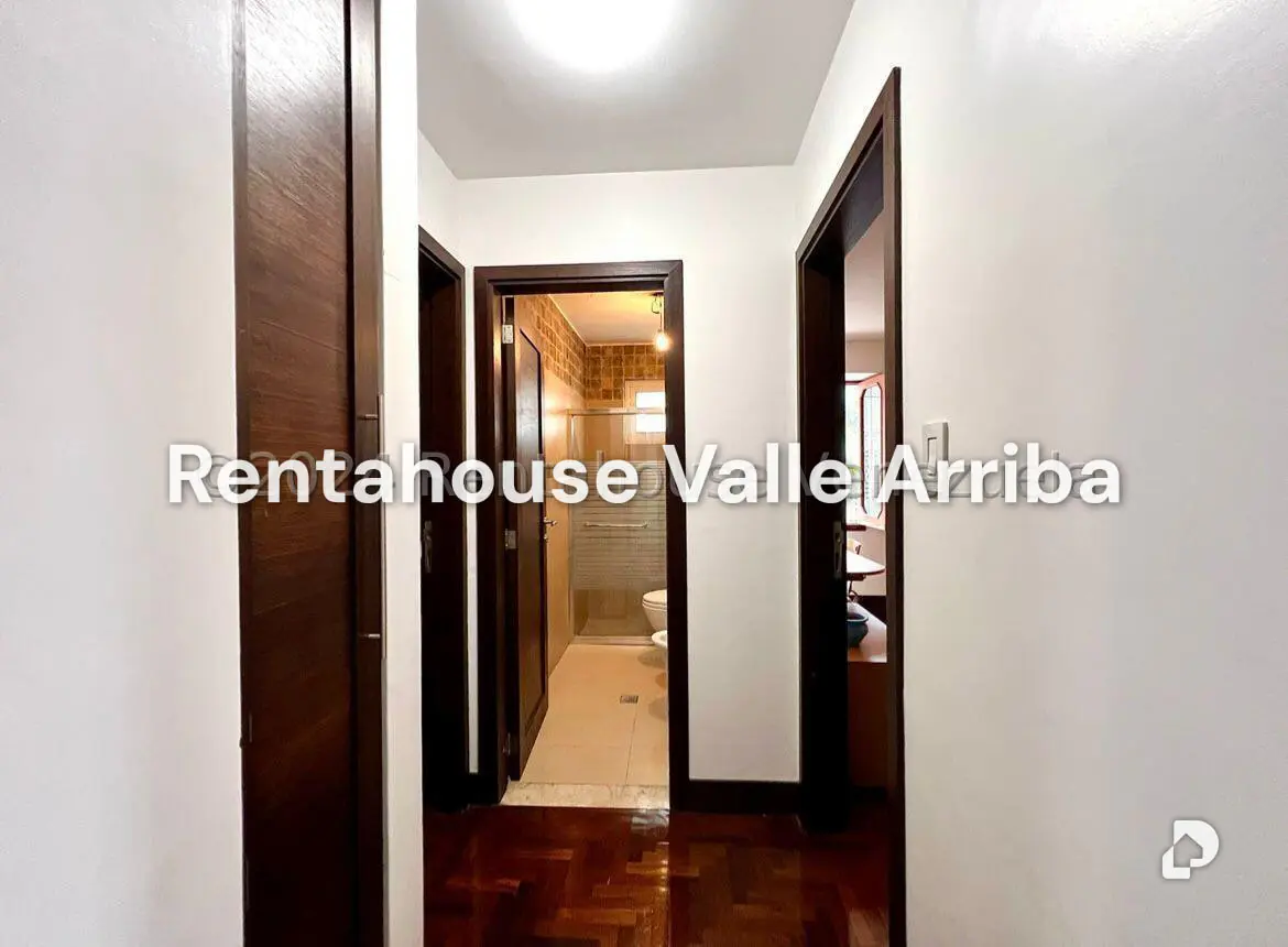 Casa en Colinas de Bello Monte, Caracas – 18