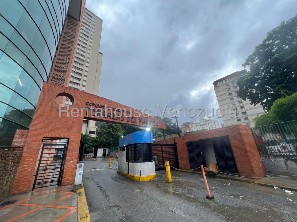Apartamento en El Paraíso, Caracas - 1