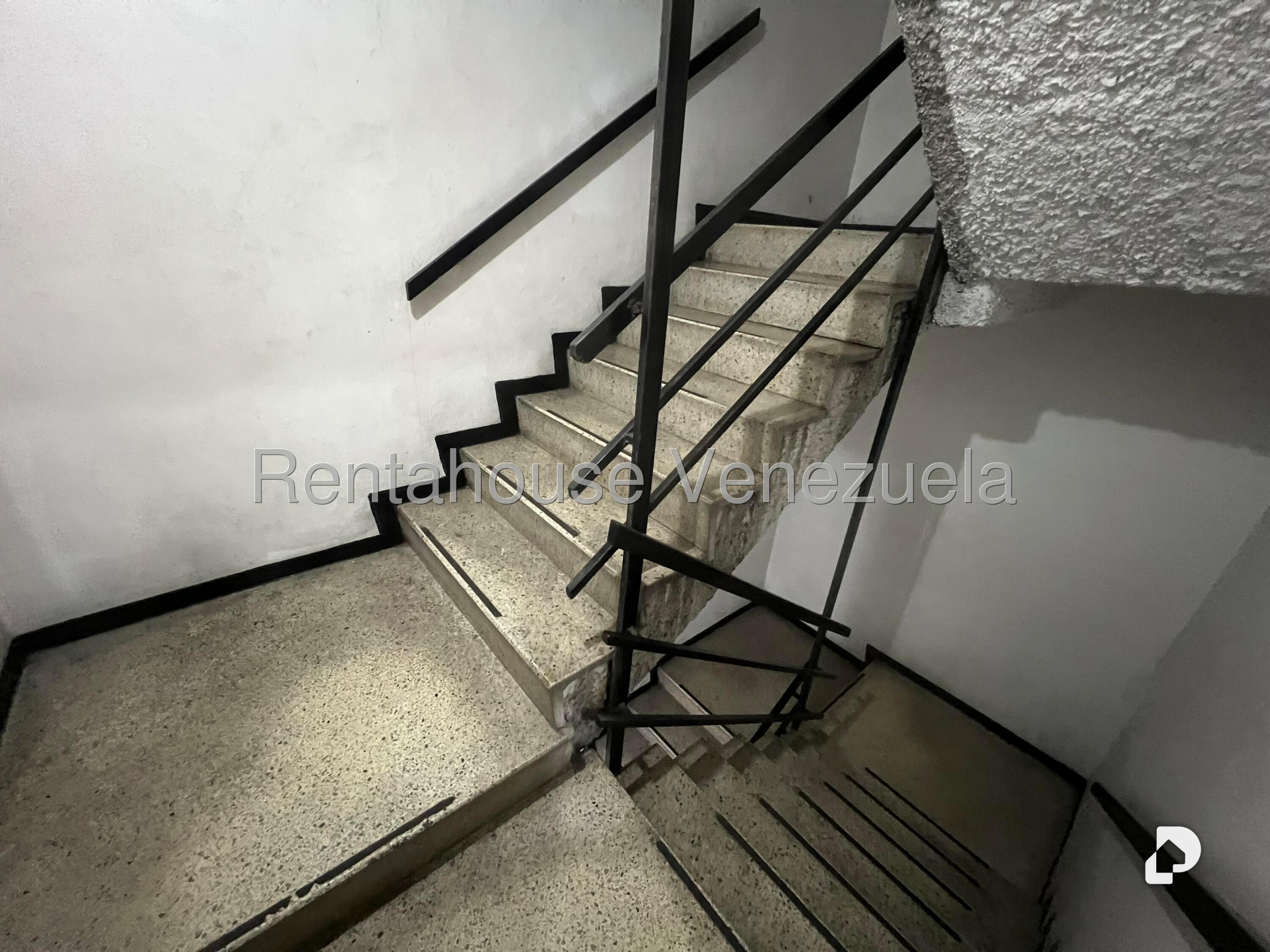 Apartamento en El Paraíso, Caracas – 18