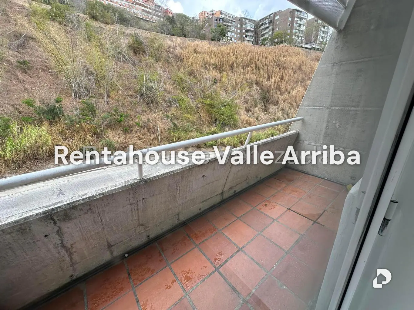 Local comercial en Lomas del Sol, Caracas – 9