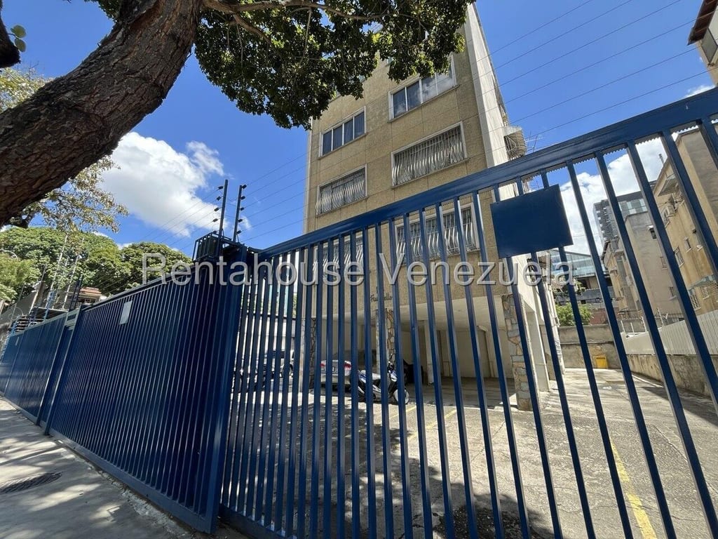 Apartamento en Bello Campo, Caracas - 1