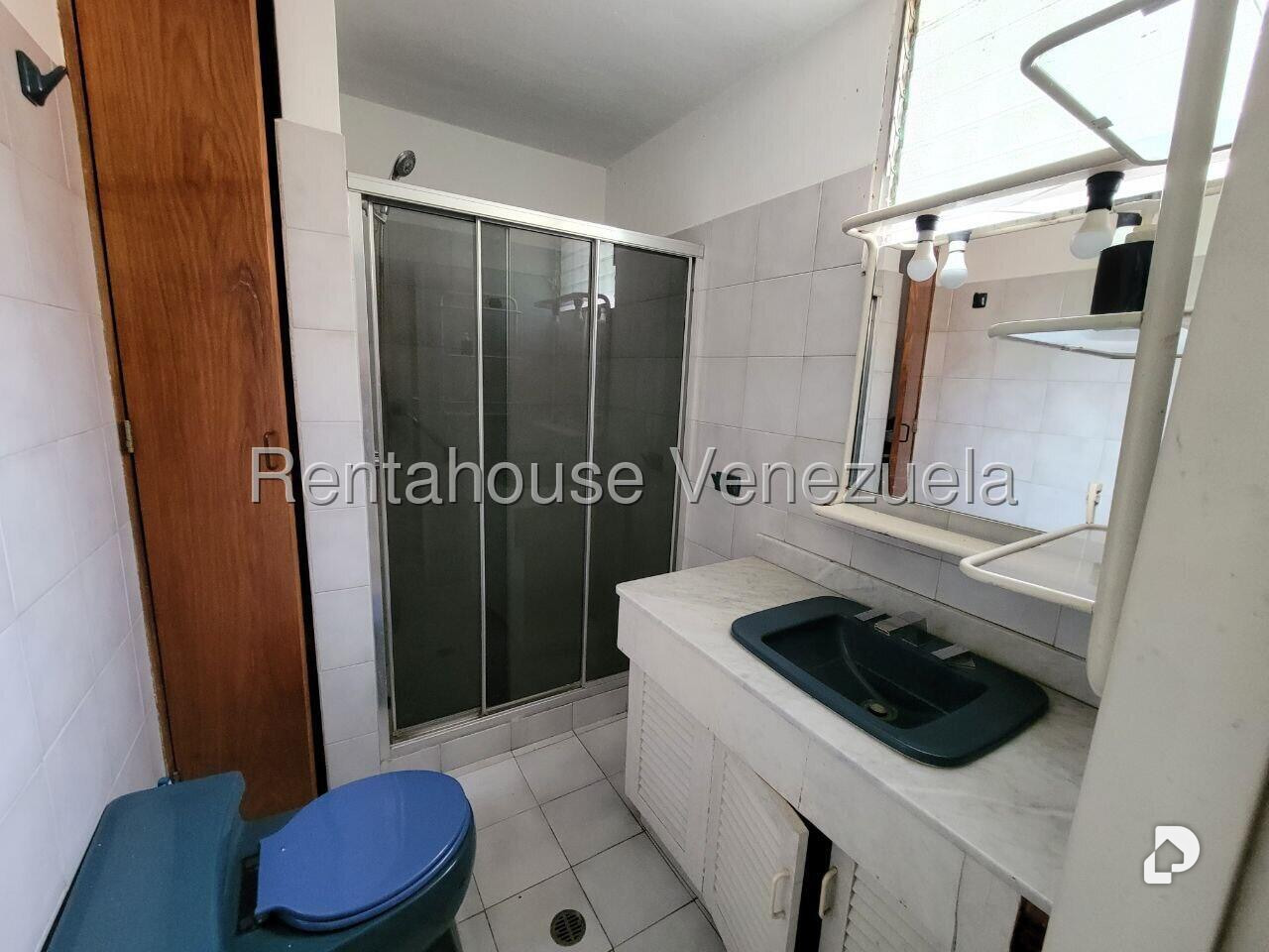 Casa en Colinas de Bello Monte, Caracas – 26