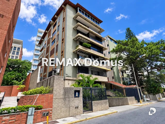 Apartamento en Los Naranjos de las Mercedes, Caracas – 1