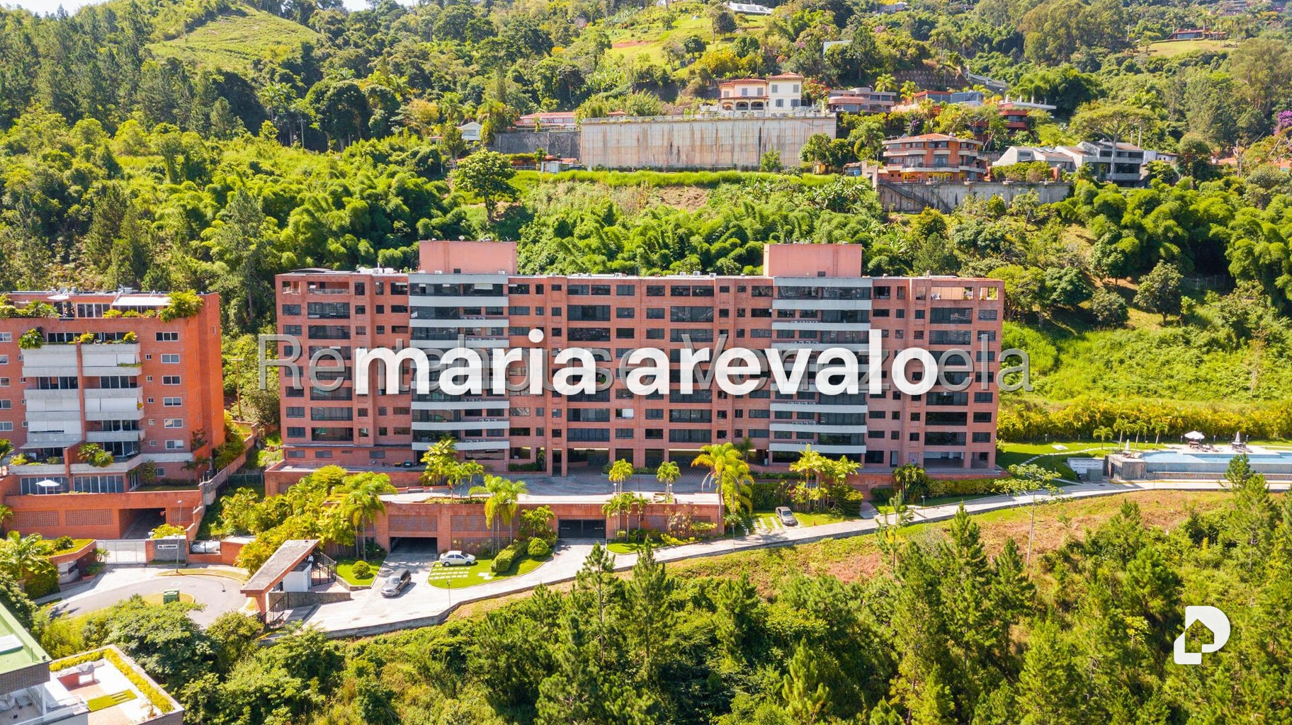Apartamento en Solar del Hatillo, Caracas – 1