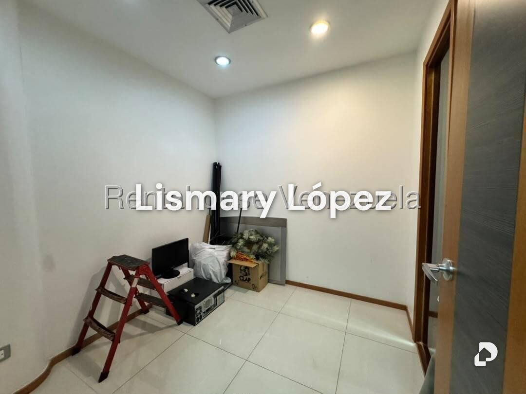 Oficina en Bello Monte, Caracas – 18