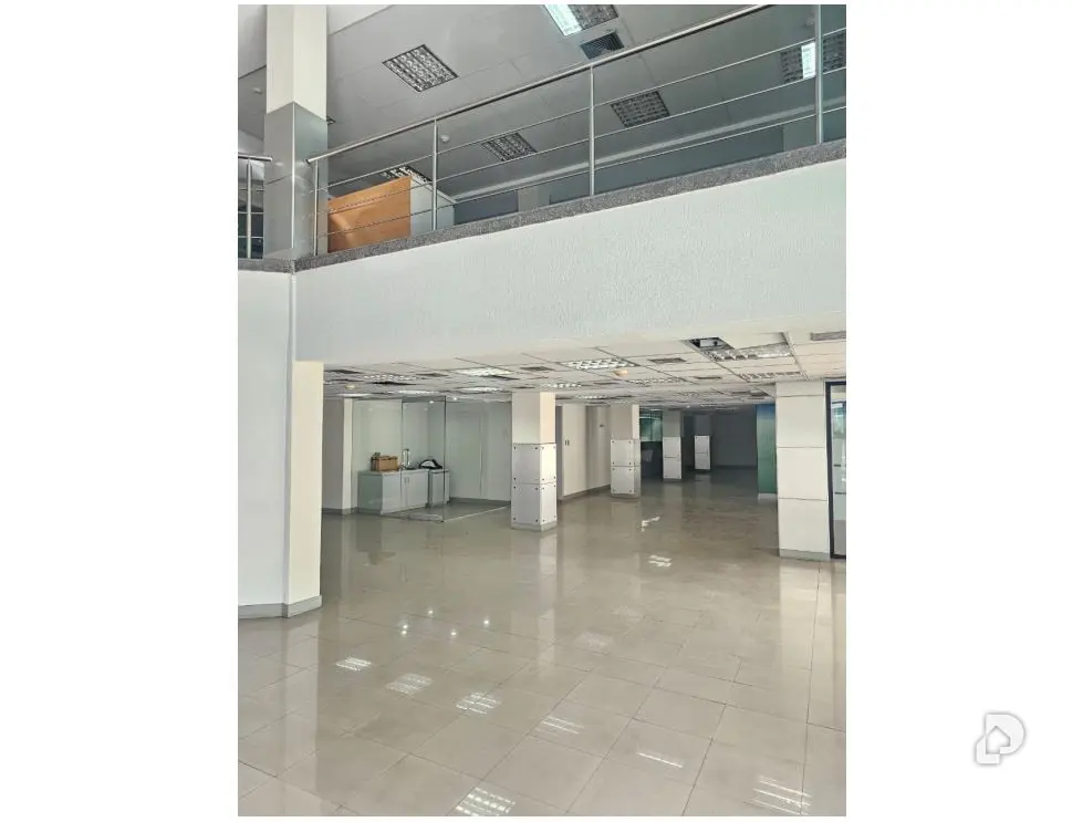 Local comercial en Los Ruices, Caracas – 11