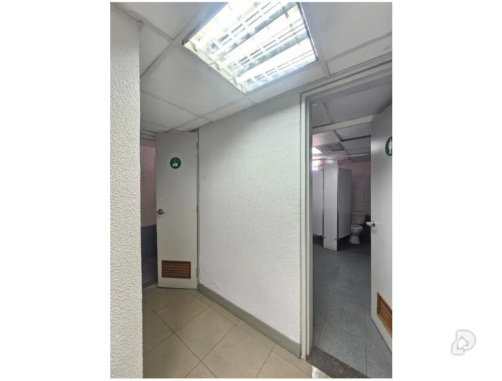 Local comercial en Los Ruices, Caracas – 16