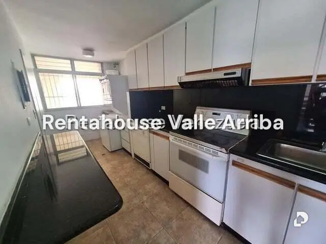 Apartamento en Las Esmeraldas, Caracas – 17