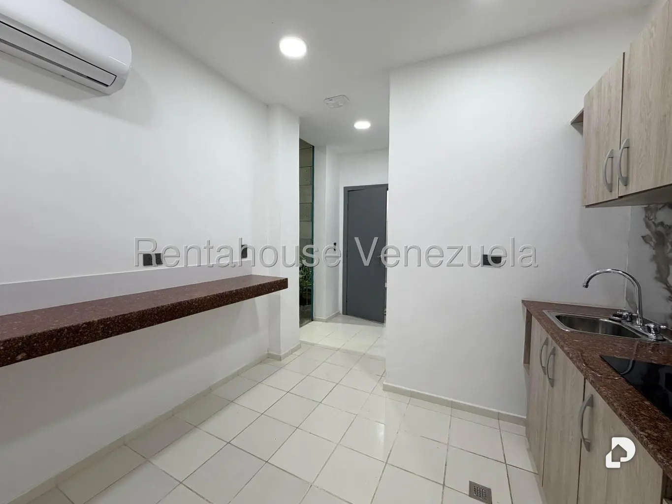 Casa en San Román, Caracas – 20