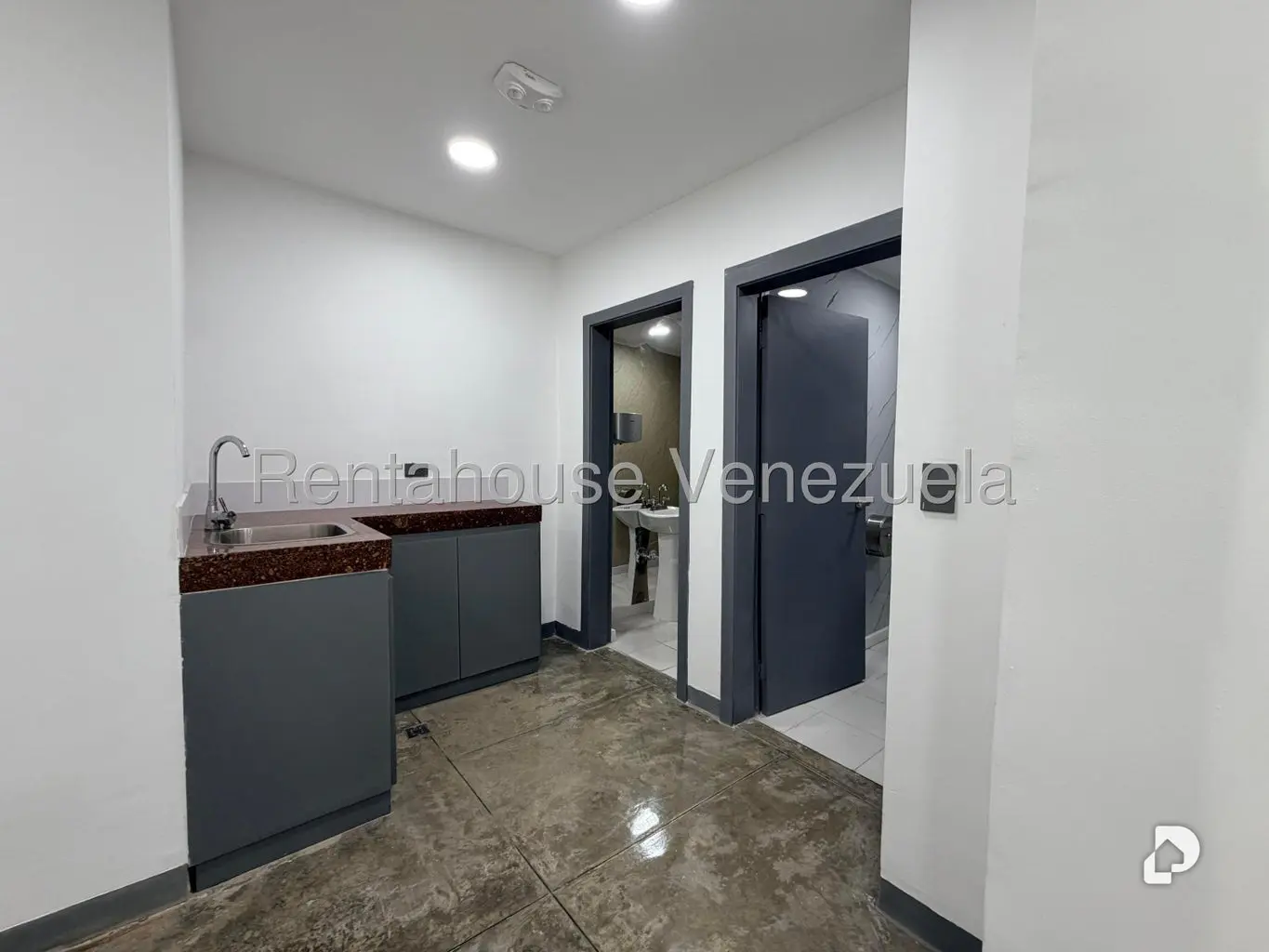 Casa en San Román, Caracas – 23