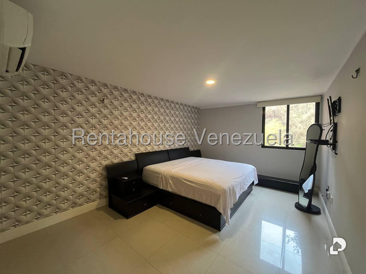 Apartamento en Colinas de La Tahona, Caracas – 11