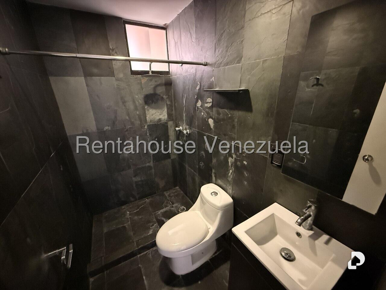 Apartamento en Colinas de La Tahona, Caracas – 18