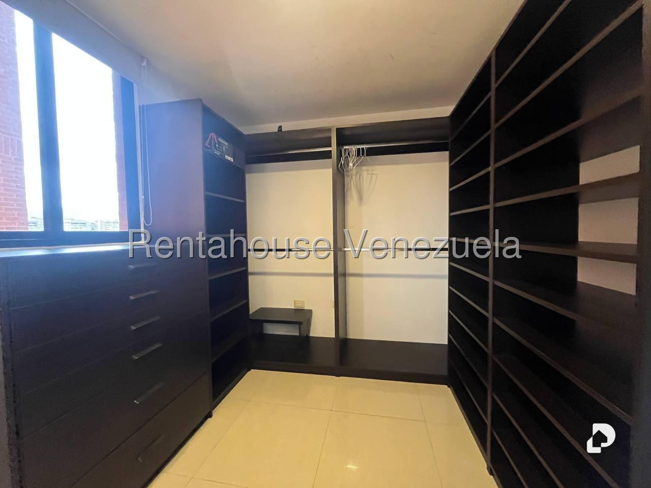 Apartamento en Colinas de La Tahona, Caracas – 14