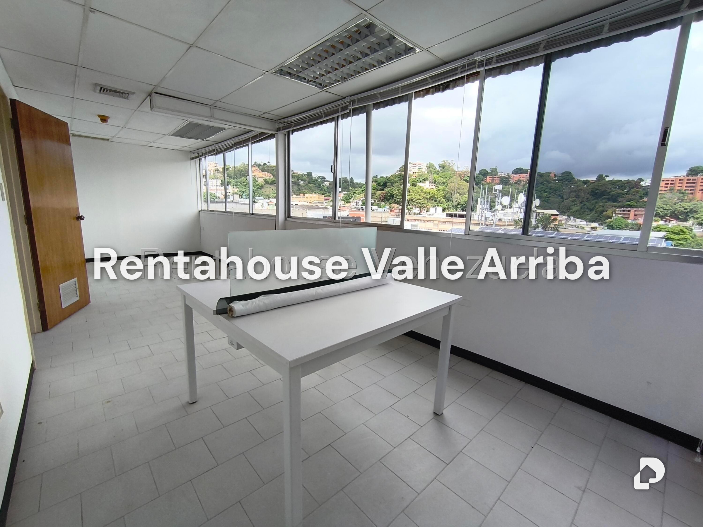 Local comercial en La Trinidad, Caracas – 11