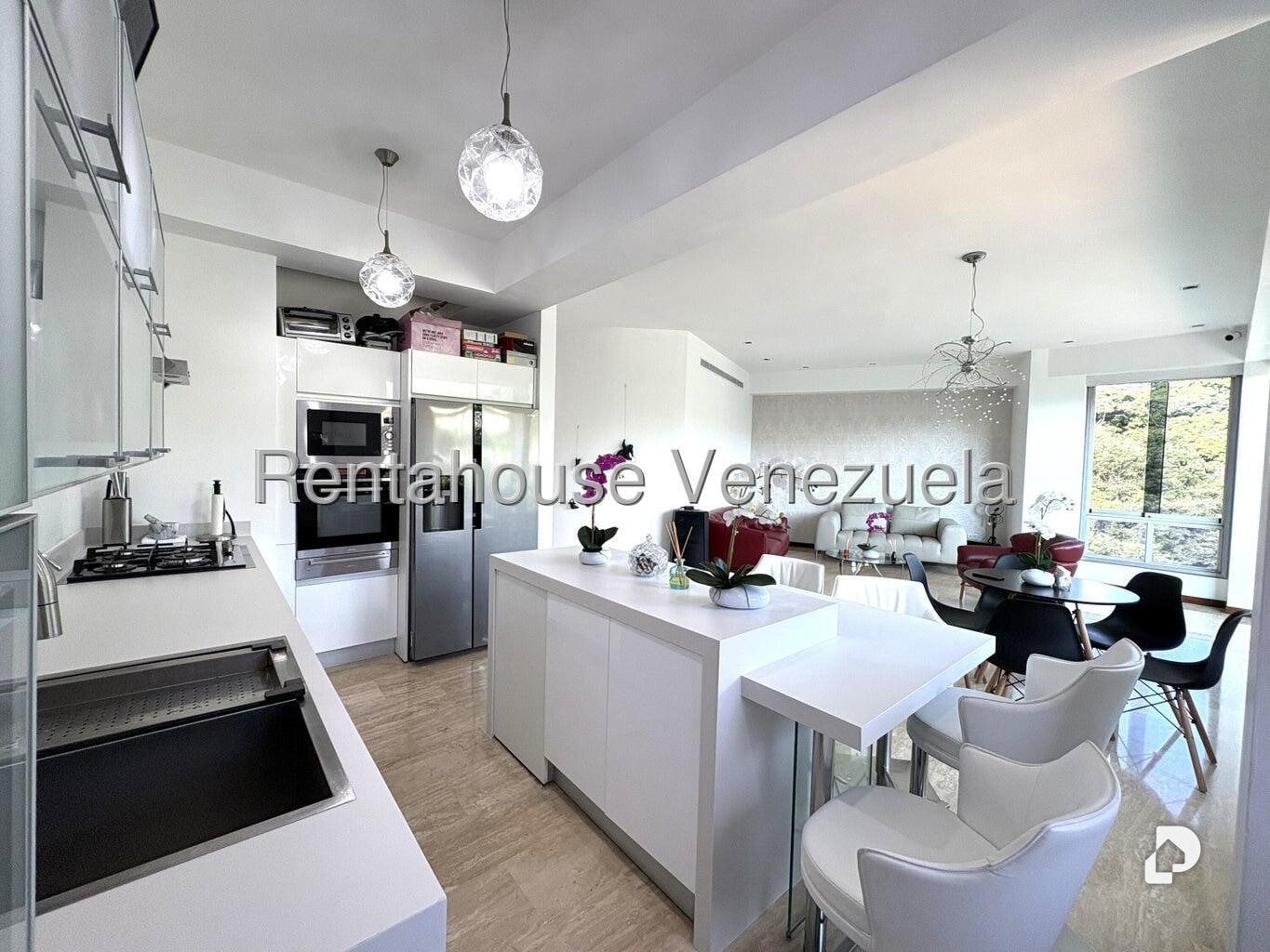 Apartamento en Las Mesetas de Santa Rosa de Lima, Caracas – 7