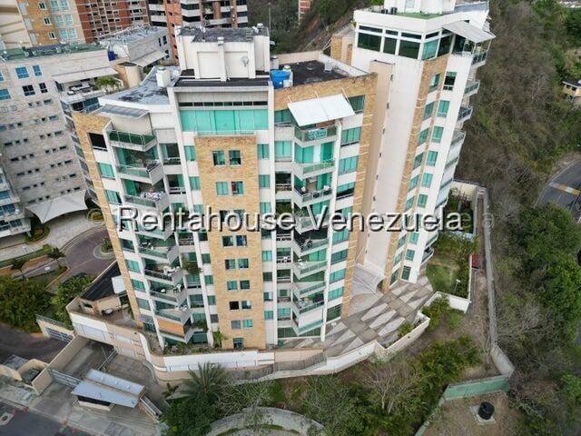 Apartamento en Las Mesetas de Santa Rosa de Lima, Caracas