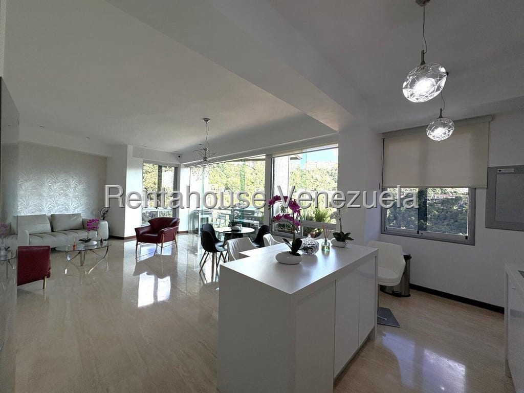 Apartamento en Las Mesetas de Santa Rosa de Lima, Caracas