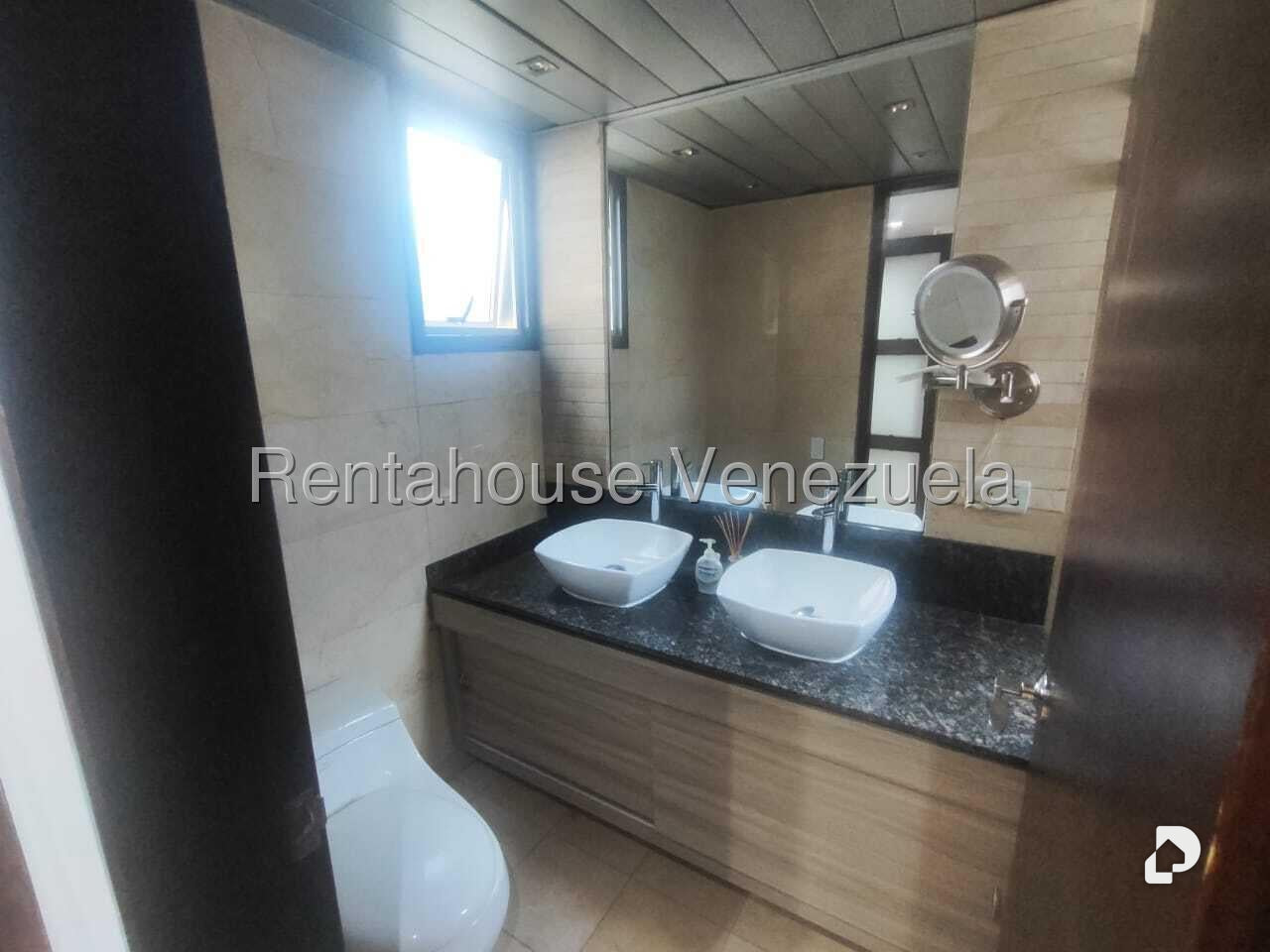 Apartamento en Las Mesetas de Santa Rosa de Lima, Caracas – 15