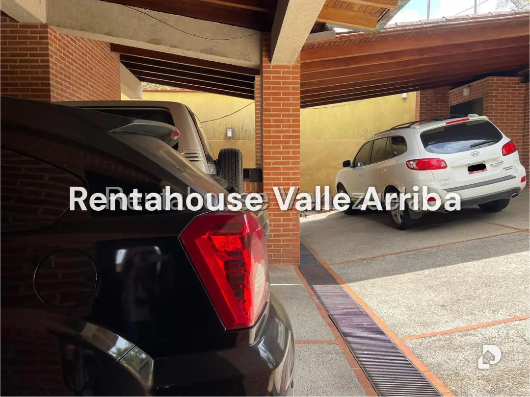 Casa en Alto Hatillo, Caracas – 28