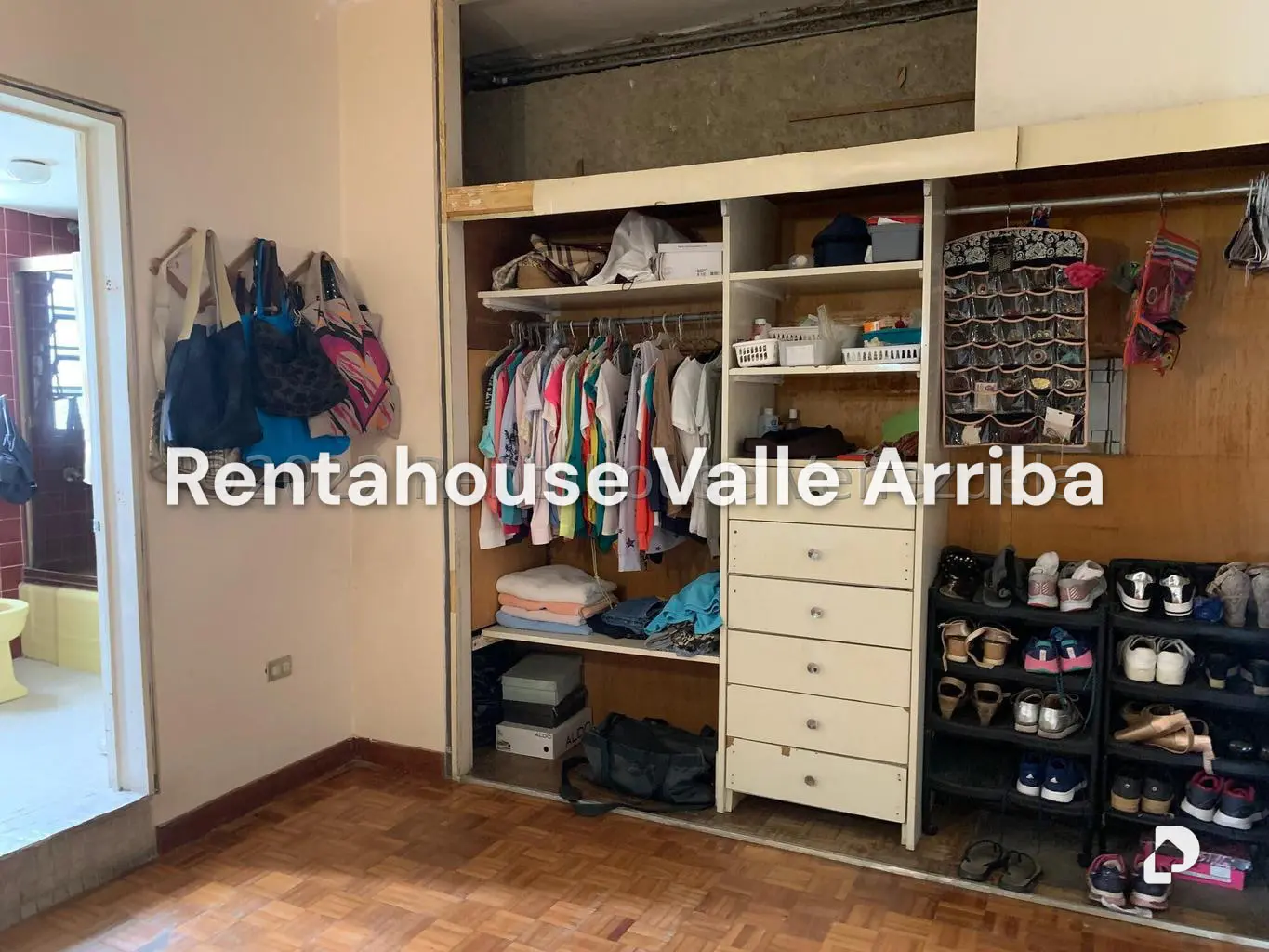 Casa en Terrazas de Santa Ines, Caracas – 28