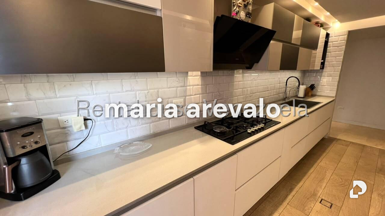 Apartamento en Campo Alegre, Caracas – 12