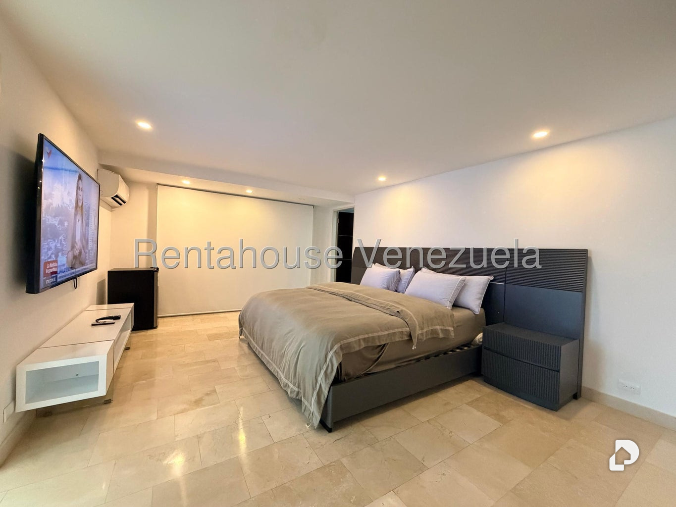 Casa en Cumbres de Curumo, Caracas – 8