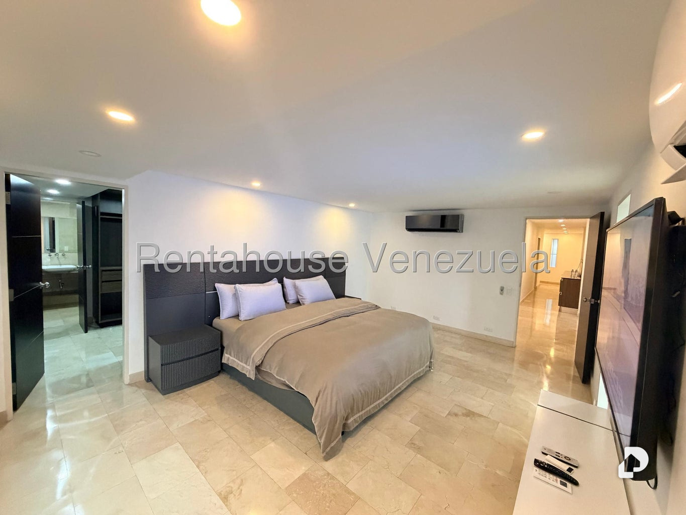 Casa en Cumbres de Curumo, Caracas – 9