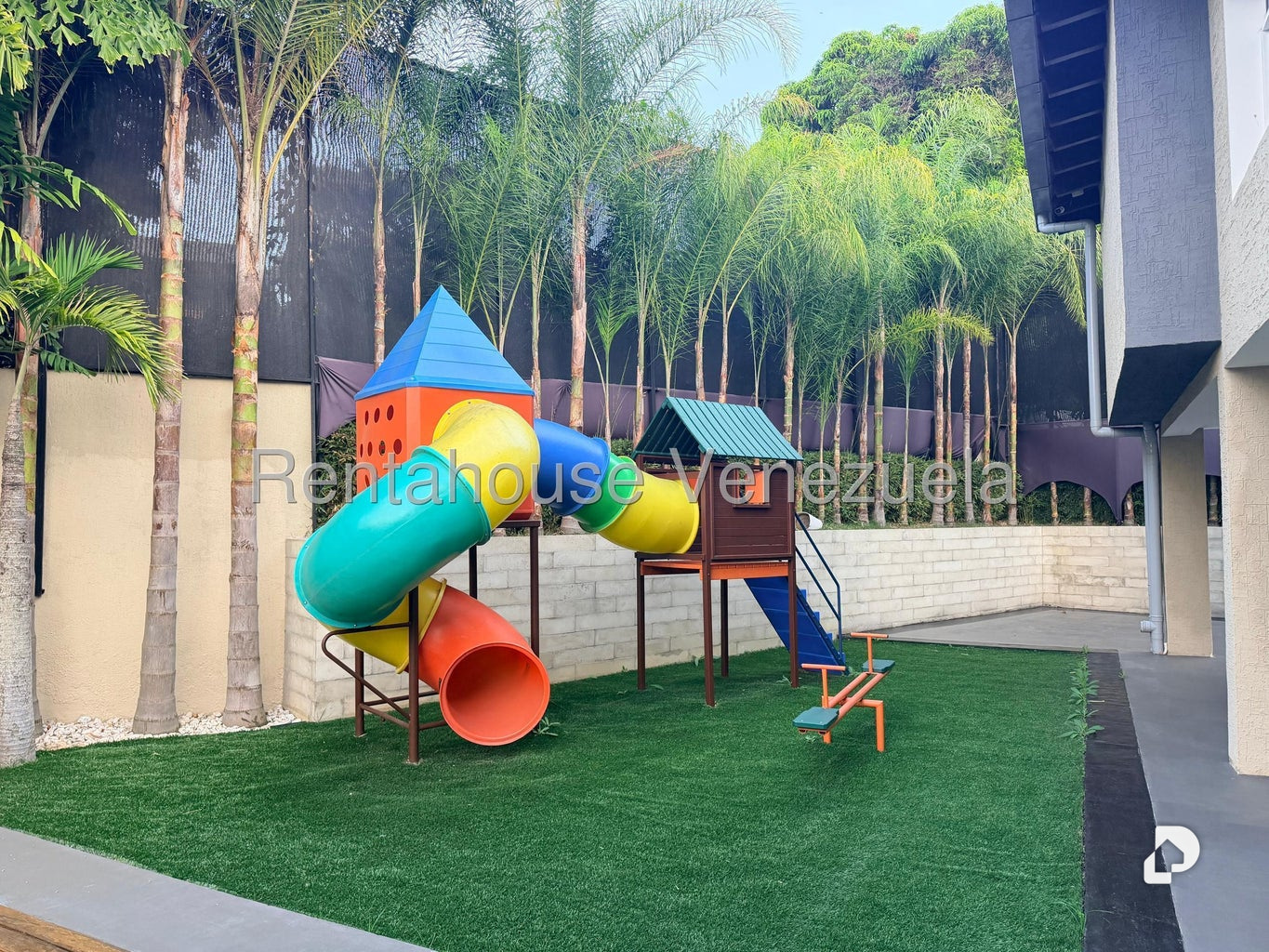 Casa en Cumbres de Curumo, Caracas – 29