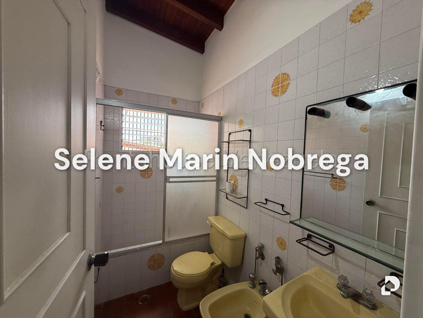 Casa en Alto Prado, Caracas – 28