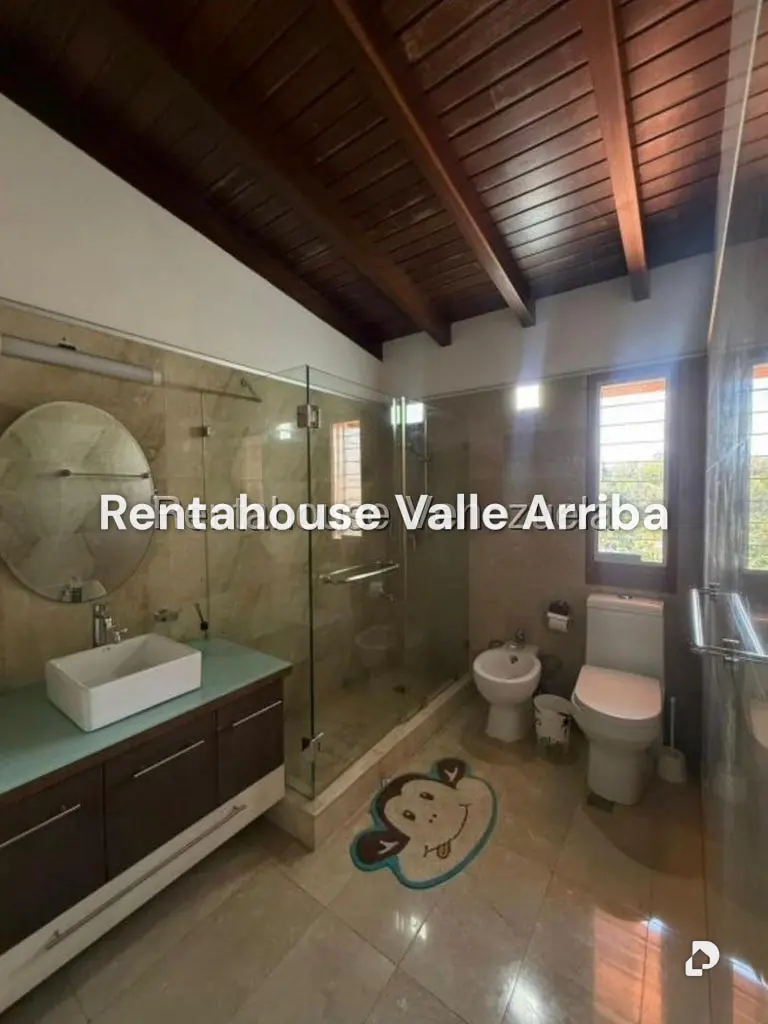 Casa en El Hatillo, Caracas – 23
