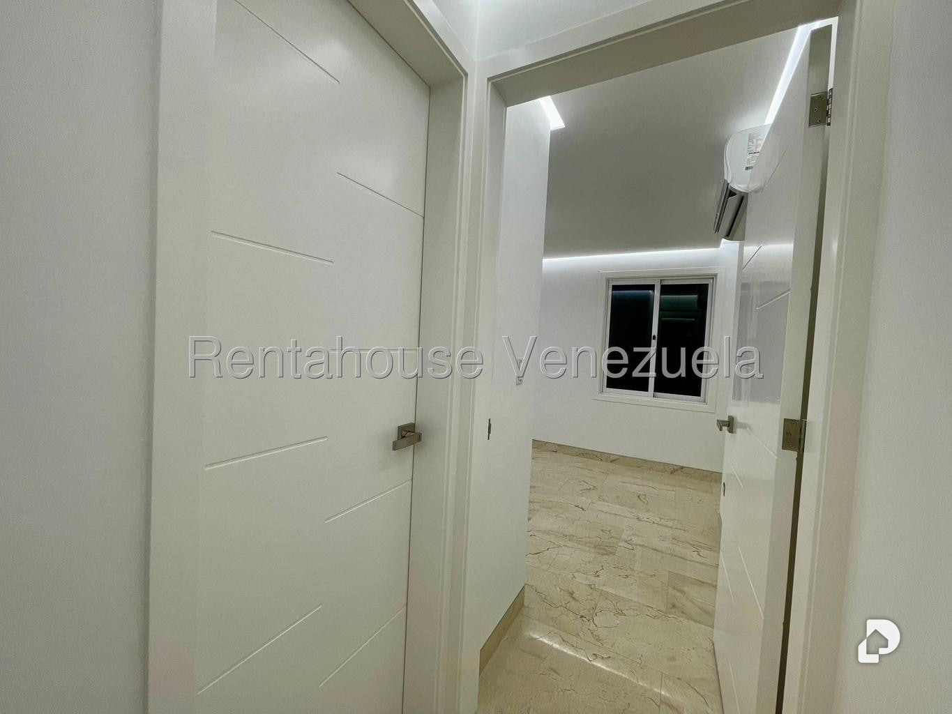 Apartamento en El Rosal, Caracas – 26
