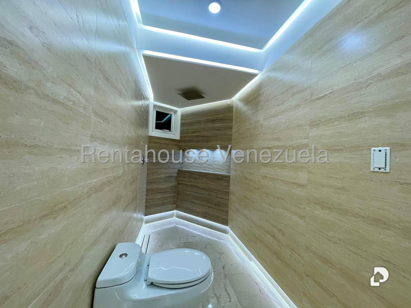Apartamento en El Rosal, Caracas – 23