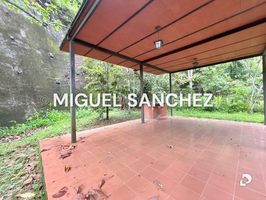 Casa en Prados del Este, Caracas – 22