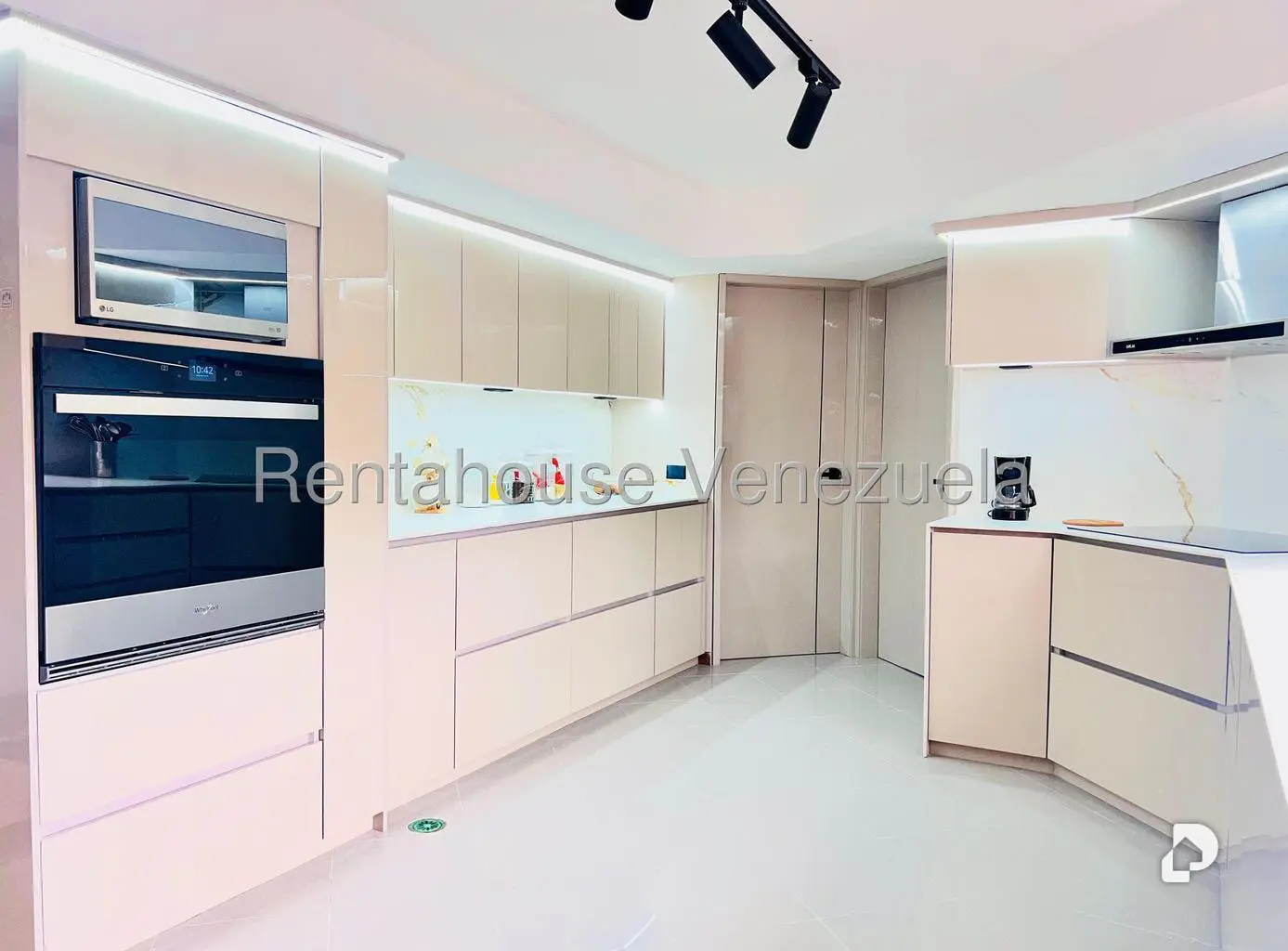 Apartamento en Alto Hatillo, Caracas – 20