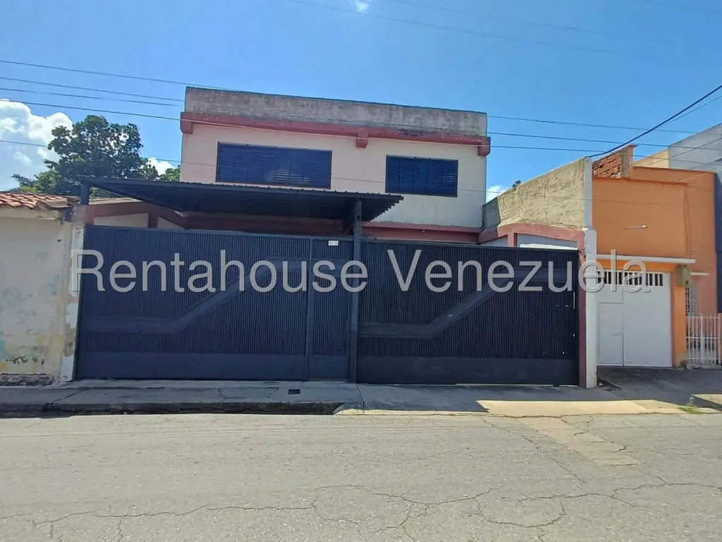 Warehouse in Valencia - 1