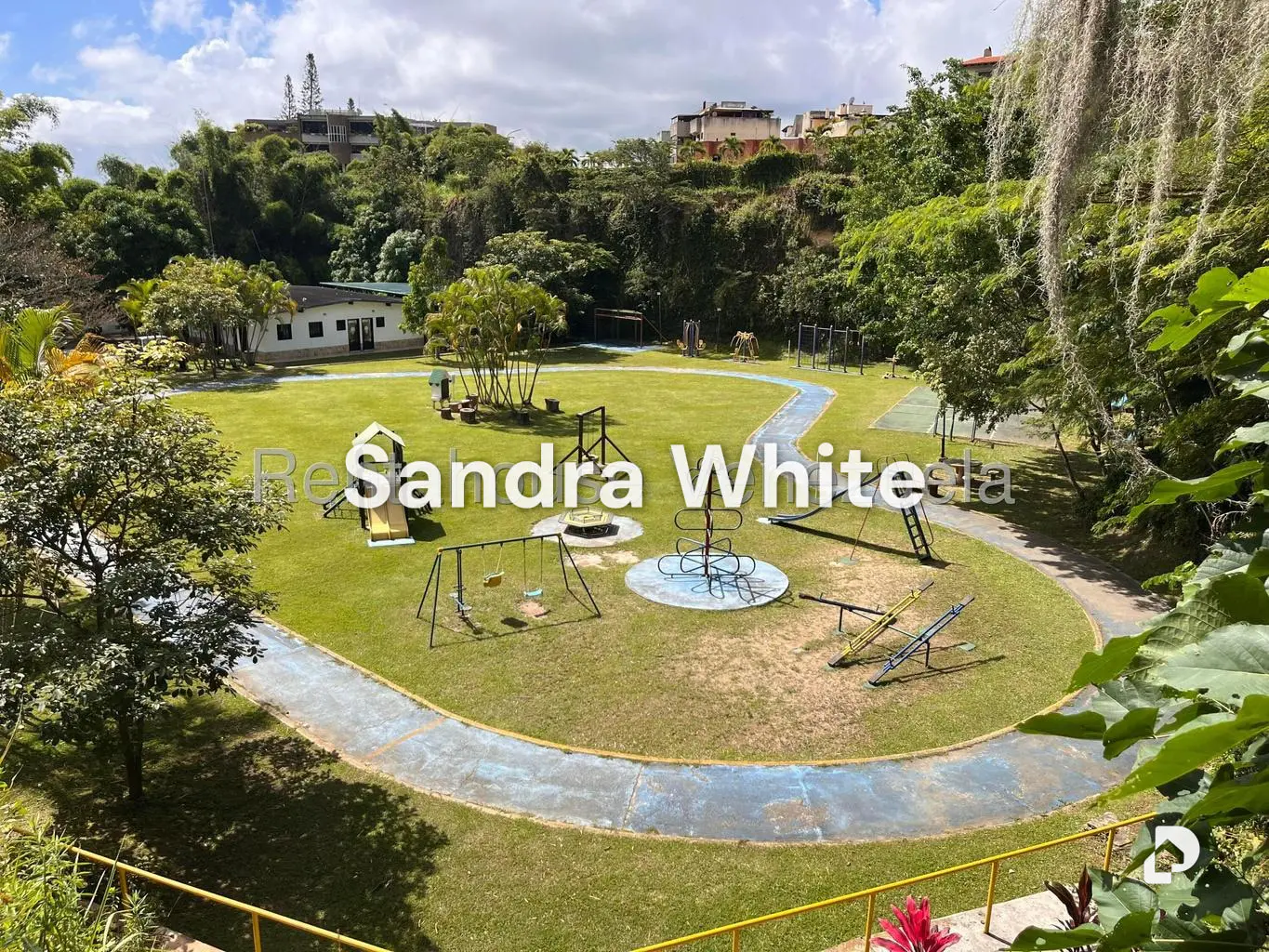 Apartamento en Urbanizacion Miranda. 27-3950, Caracas – 20
