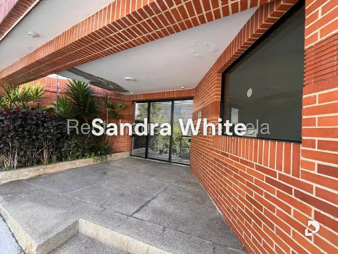 Apartamento en Urbanizacion Miranda. 27-3950, Caracas – 2