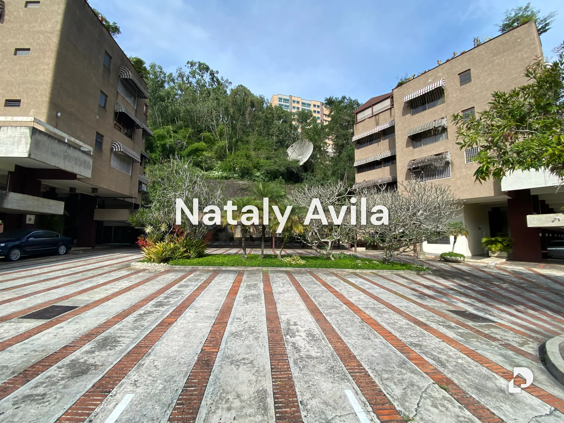 Apartamento en Las Esmeraldas, Caracas – 1