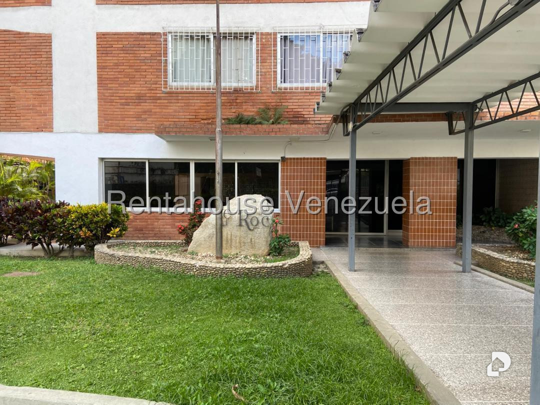 Apartamento en Los Palos Grandes, Caracas – 1