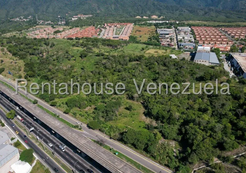 Terreno en El Ingenio, Guatire - 1